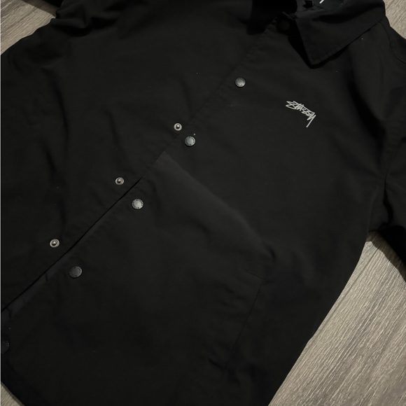 STUSSY Logo Black Collared Coach Button Up Windbreaker Jacket M Medium - Picture 4 of 6